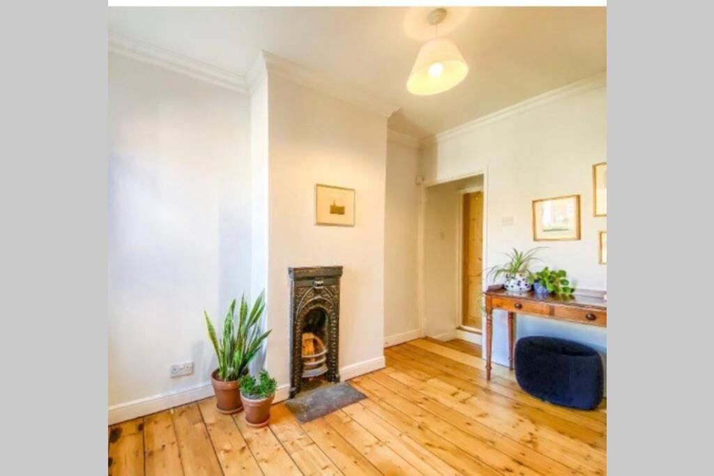Beautiful Two Bed Victorian Terrace House Villa Norwich Exterior photo